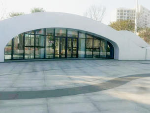 广西北海银滩景区罗马广场项目、集散中心商铺租赁权；啤酒车、潮雕广场经营权拍卖公告