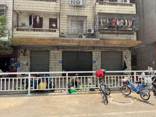 柳州市柳江区拉堡镇农市街123号1层中国农业发展银行柳江县支行自有房地产拍卖公告